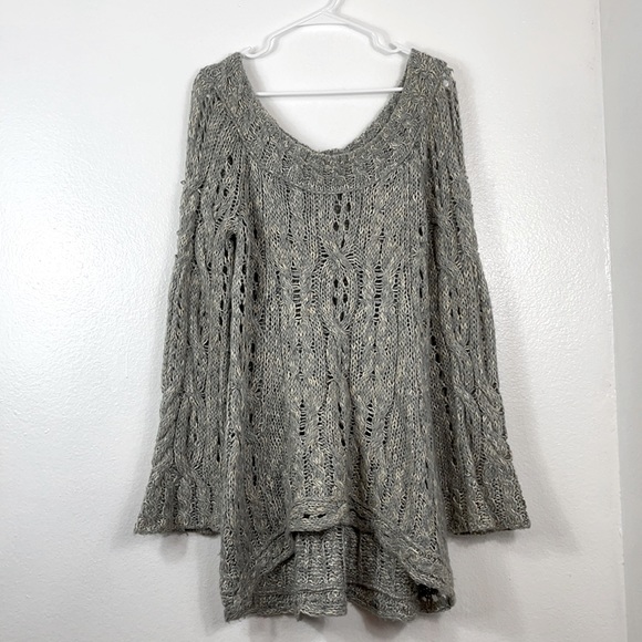 Free People Sweaters - Free People Chunky Knit Hi-Lo Sweater Size Large